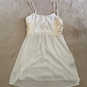 Beautiful white Dex summer dress